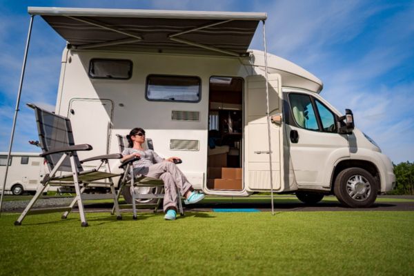 acheter un camping-car pas cher signer